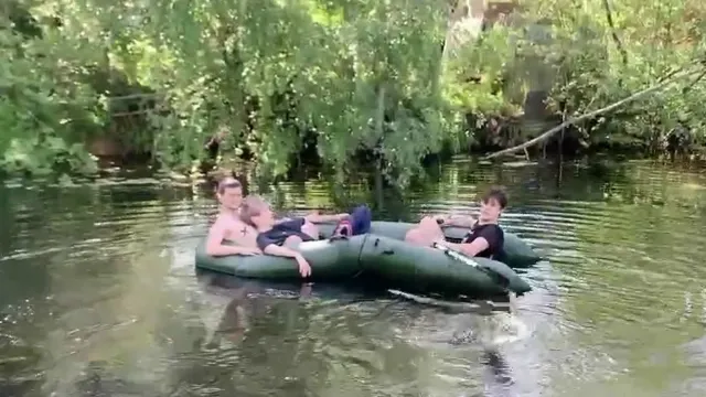 IRL НА ДАЧЕ / КАТАЮТСЯ НА ЛОДКЕ