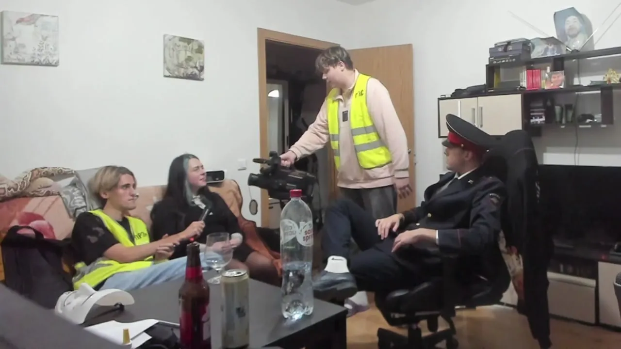 ИРЛ ПРАНК / КТО НАСРАЛ В МАКЕЕВСКИЙ РОДНИЧОК?