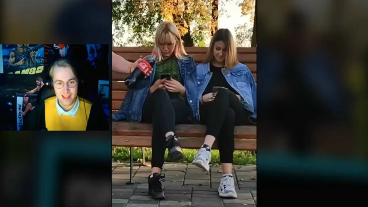 МАФАНЯ СНОВА СМОТРИТ ТИК ТОК ФОРКАДЫЧА