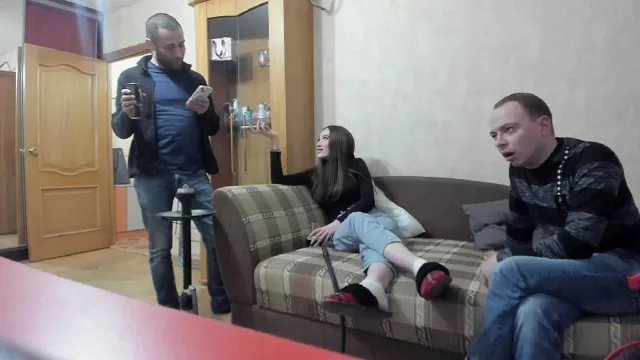 ИРЛ ПРАНК / МУЖИК ПРИШЁЛ ПОШПЁХАТЬСЯ, НО ЧТО-ТО ПОШЛО НЕ ТАК